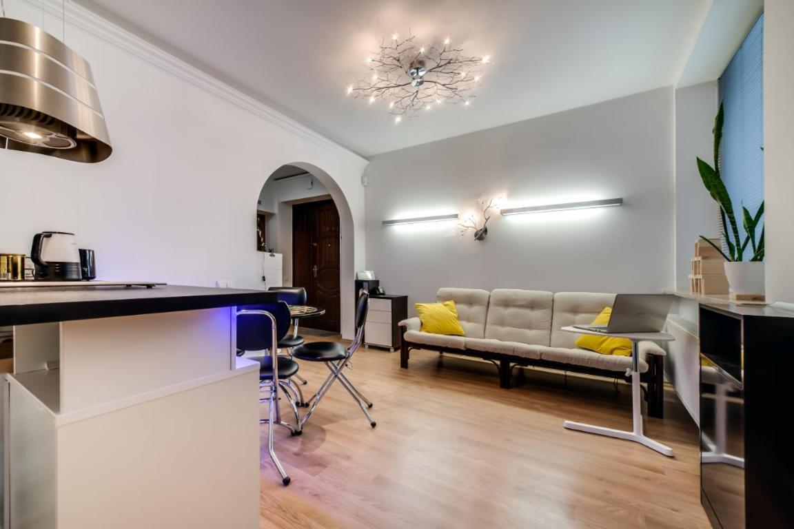 Sova Apartment Lviv Сenter Сity Экстерьер фото