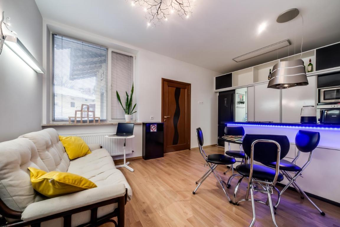 Sova Apartment Lviv Сenter Сity Экстерьер фото