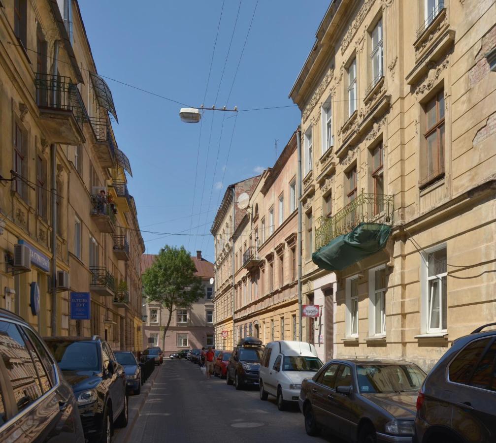 Sova Apartment Lviv Сenter Сity Экстерьер фото