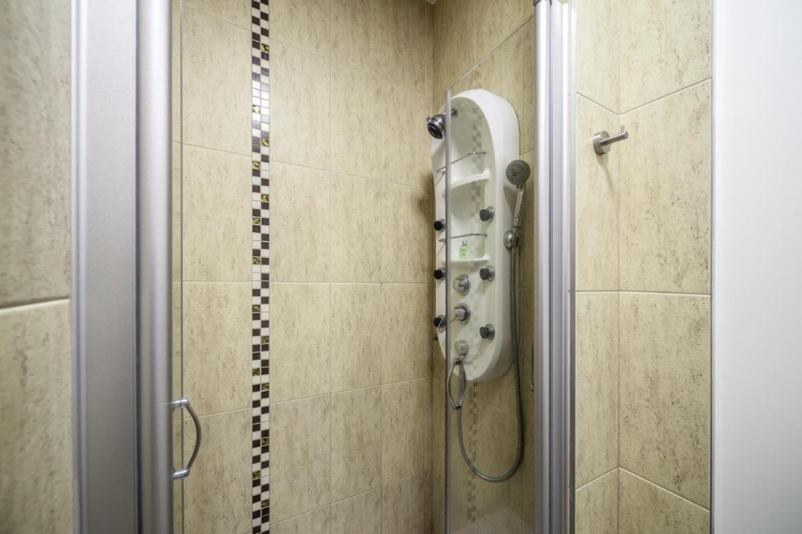 Sova Apartment Lviv Сenter Сity Экстерьер фото